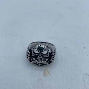 Men’s stainless steel goth biker skull ring sz 9